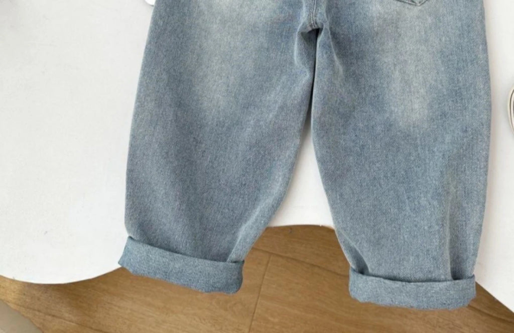 Apple Patch Jeans